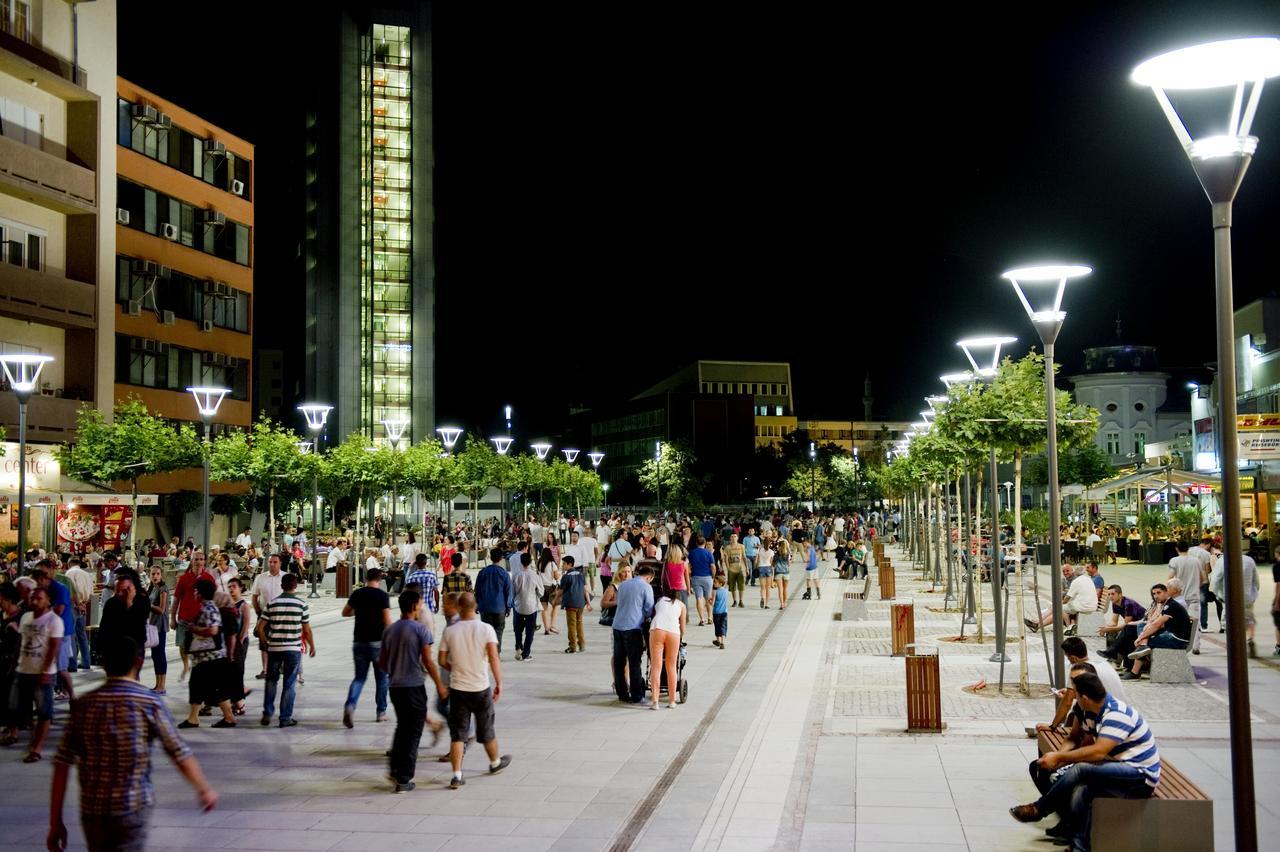 Boulevard Prishtina Enes Prishtinë Luaran gambar